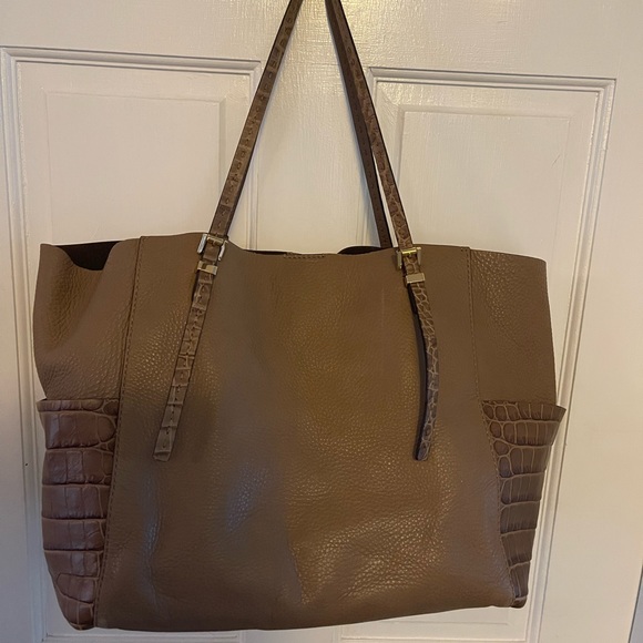 Michael Kors Collection Tote - Picture 3 of 8